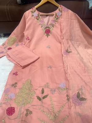  peach chanderi silk floral embroidered straight kurta pant set with dupatta for women 4