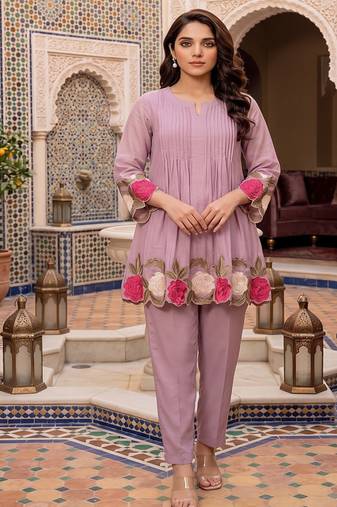 Women's peach embroidered kurti set
