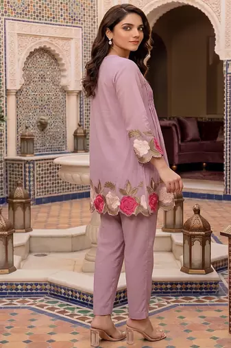 Women's peach embroidered kurti set