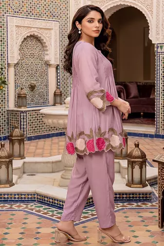 Women's peach embroidered kurti set