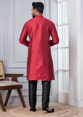  red  silk blend kurta dupatta set for men   4