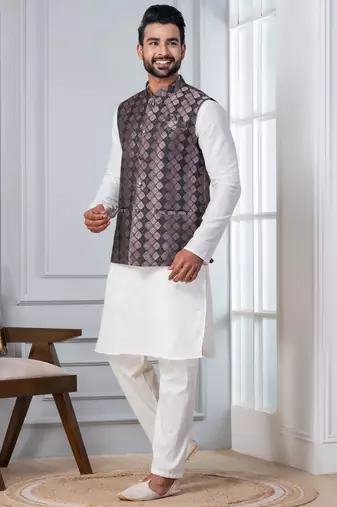  silk blend kurta jacket set for men with embroidered work
