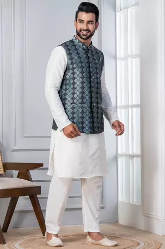  silk blend kurta jacket set for men with embroidered work