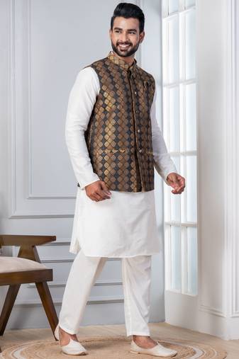 white   silk blend kurta jacket  set for men with embroidered work