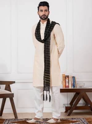  white  silk blend kurta duppata set for men 3