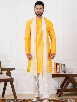 yellow silk blend kurta jacket set for men 3