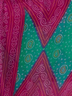 Women's magenta bandhani print chiffon bandhej style saree with matching blouse 5