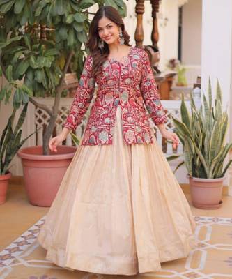 cream jacquard lehenga with printed peplum top 4