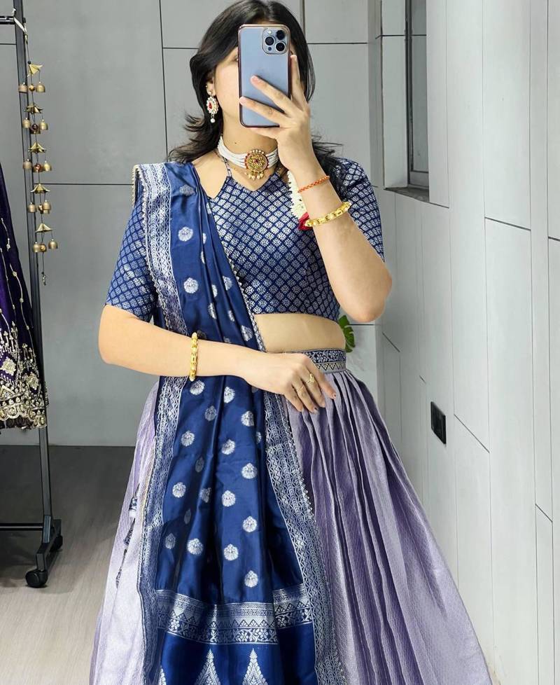 light-lavender silk_blend brasso lehengas