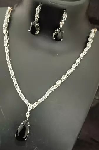 Black white cz stones silver plated jewellery set