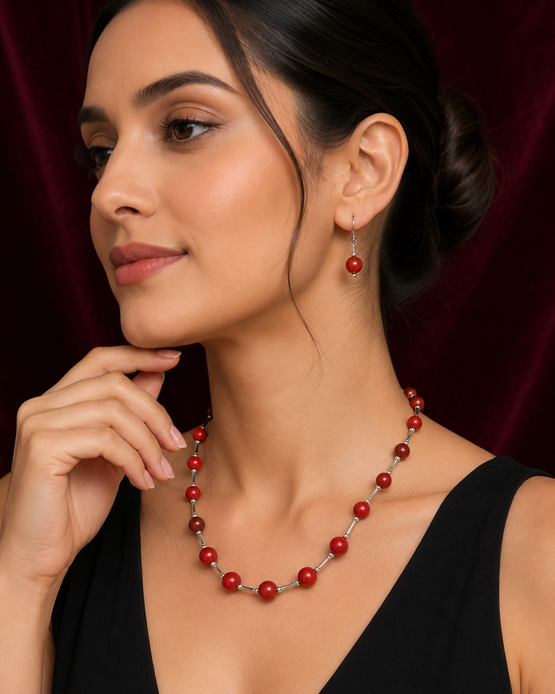 Red beaded necklace and earring jewellery set, silver-tone chain, drop earrings