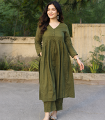Olive green v-neck gathered kurta with pants