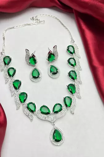 Emerald Green Pear Cut Bridal Jewelry Set, Silver Wedding Necklace Earrings, Marquise Leaf Prom