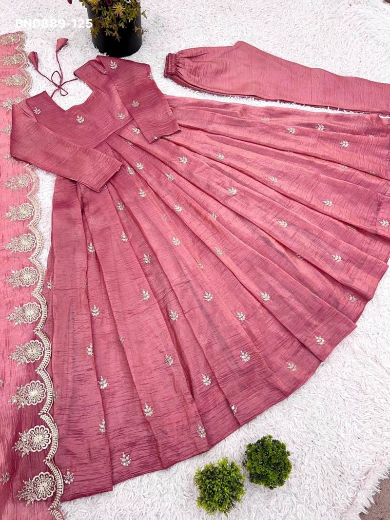 Pink silk blend embroidered kurta-sets