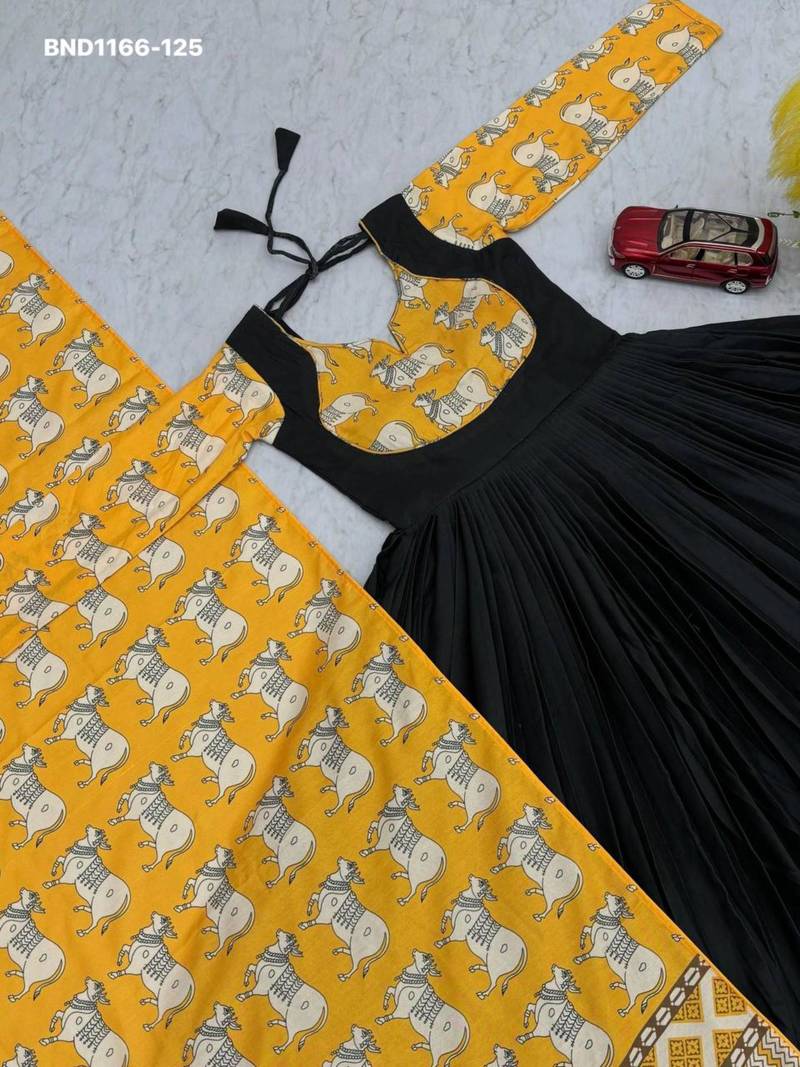 Black cotton blend printed kurta-sets