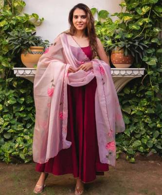 maroon chinon anarkali kurta set with organza dupatta 1