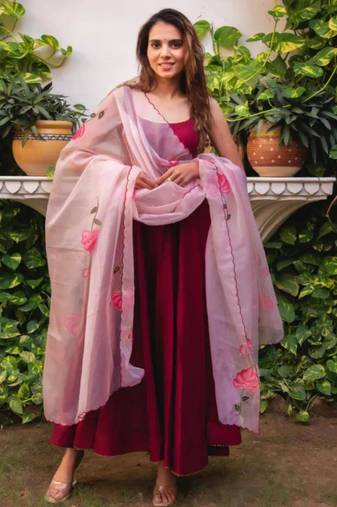 Maroon chinon plain kurta-sets