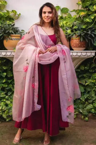 Maroon chinon plain kurta-sets