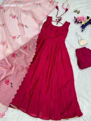 maroon chinon anarkali kurta set with organza dupatta 5
