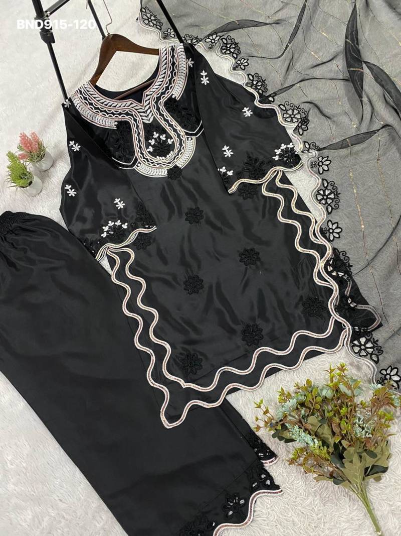 Black silk blend embroidered kurta-sets