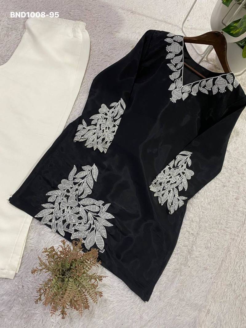 Black cotton blend embroidered kurta-sets