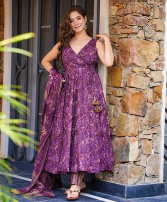 purple printed cotton blend kurta set 1