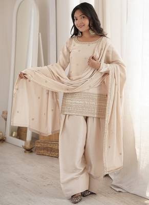 Beige silk embroidered kurta salwar suit set with dupatta 3
