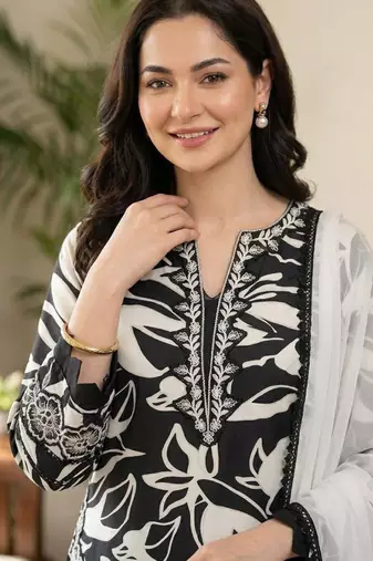 black muslin kurta set with embroidered floral design