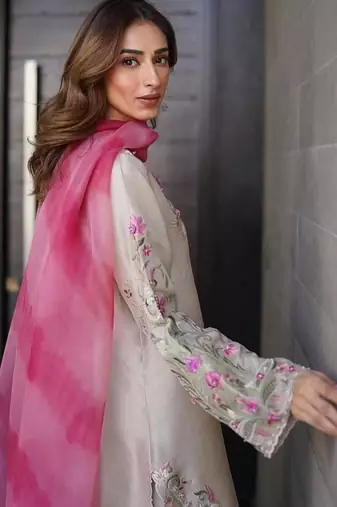 beige crepe kurta set with floral embroidered work
