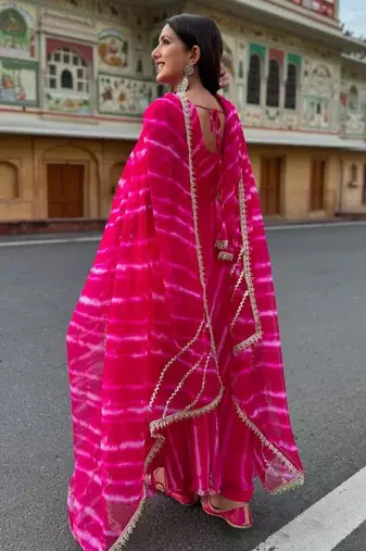 pink georgette anarkali kurta set with printed tie-dye design