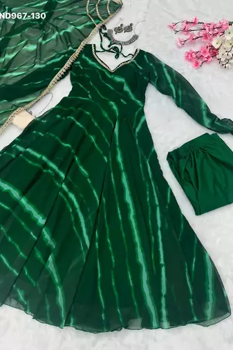 green georgette kurta set with printed pattern