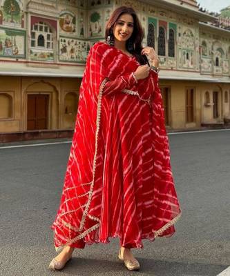 red georgette kurta set with printed pattern 1
