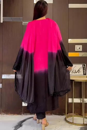 pink crepe kurta set with thread embroidered work