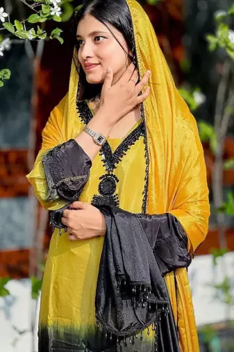 yellow crepe kurta set with embroidered thread design