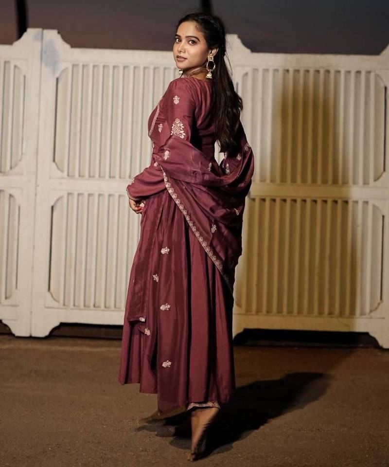 Light-wine silk blend embroidered kurta-sets