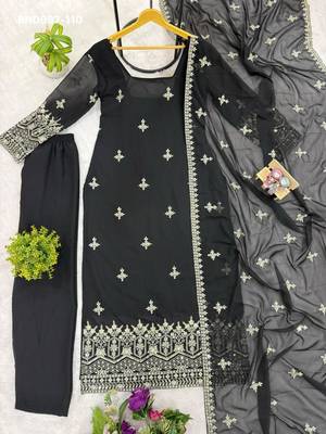 black georgette embroidered kurta set 4