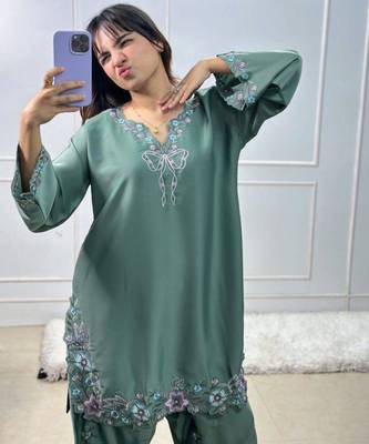 sea-green embroidered crepe kurta set 3