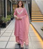 Pink silk blend embroidered kurta-sets