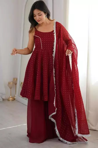 Maroon silk blend embroidered kurta-sets