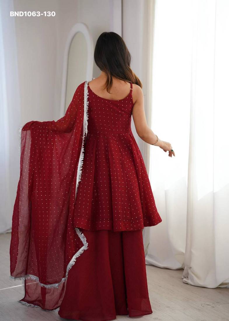 Maroon silk blend embroidered kurta-sets
