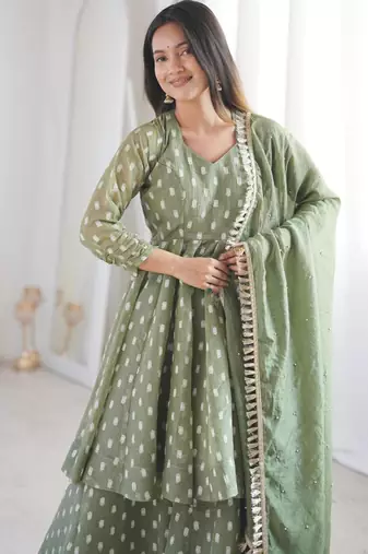 green woven silk blend kurta set