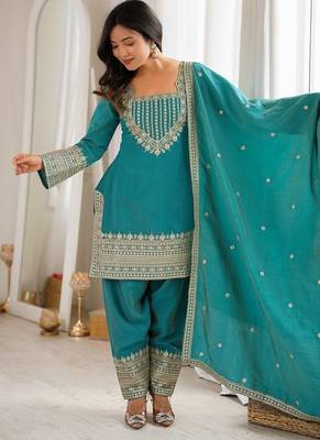  rama green embroidered kurta afghani pant set for festivals 4