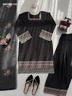 black crepe embroidered kurta set 3