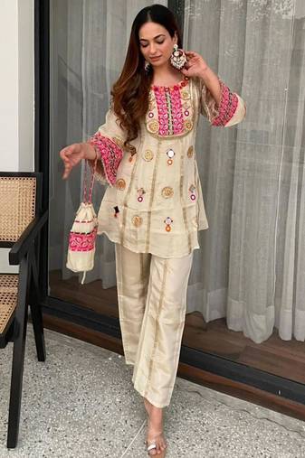 Cream crepe embroidered kurta-sets