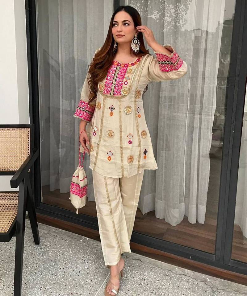 Cream crepe embroidered kurta-sets