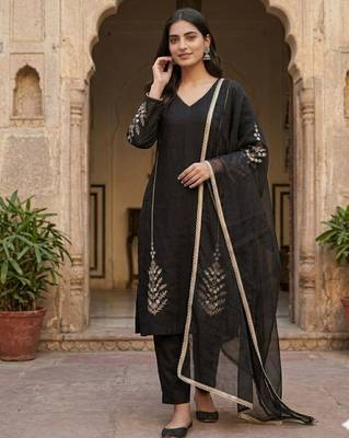 black embroidered silk blend kurta set 1