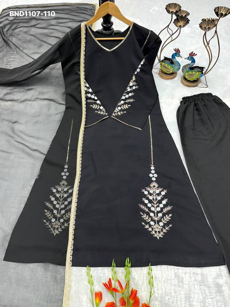 Black silk blend embroidered kurta-sets