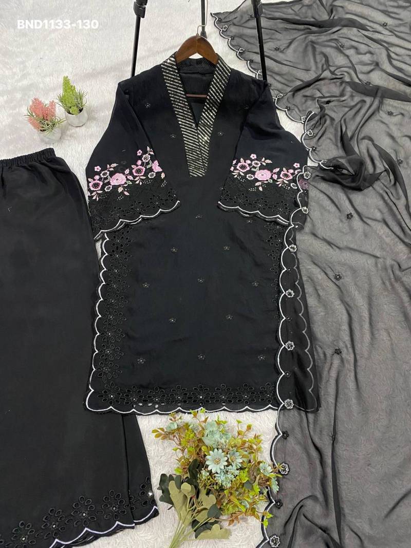 Black chanderi embroidered kurta-sets