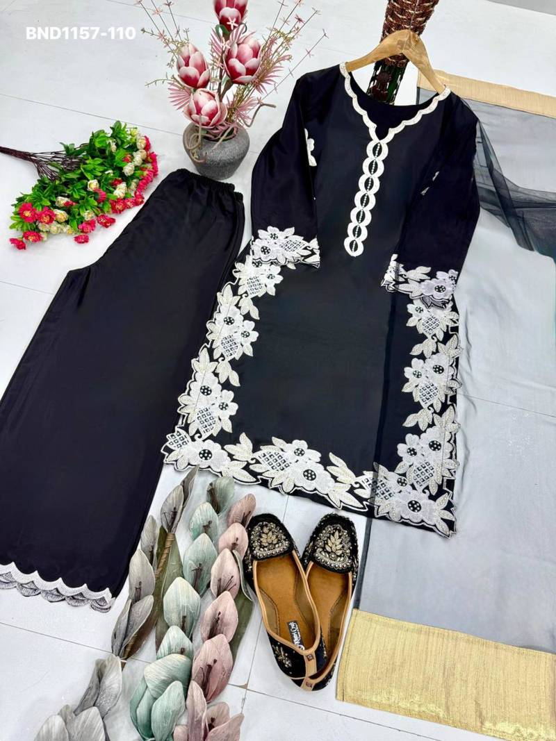 Black silk blend embroidered kurta-sets