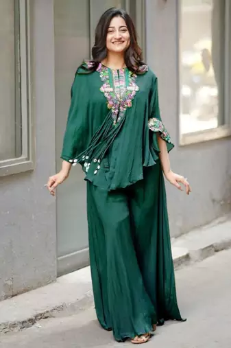 Dark-green chinon embroidered kurta-sets